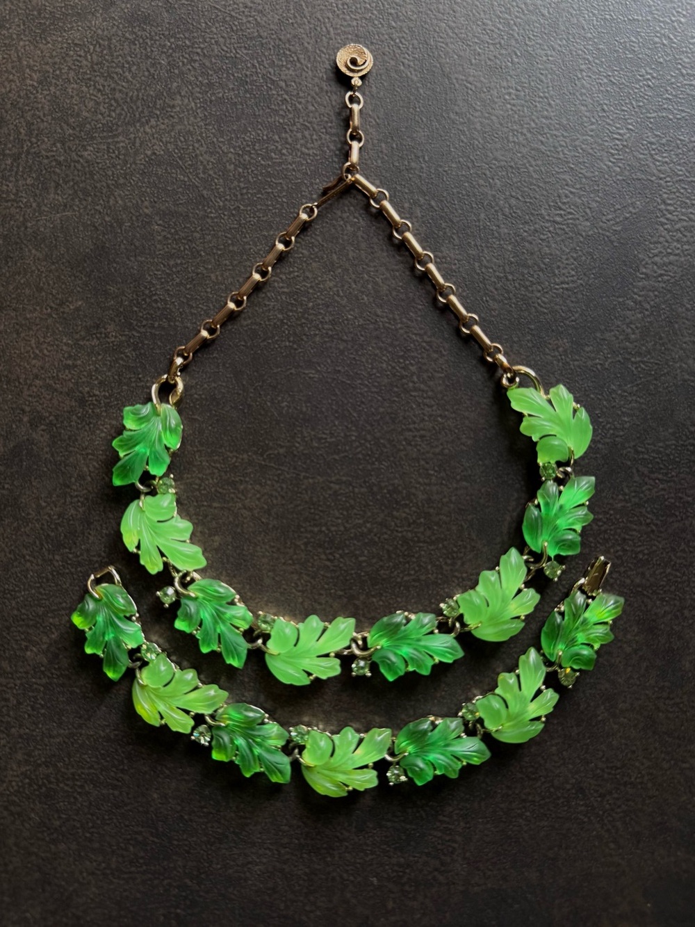 Vintage Lisner Molded Green Jelly Lucite Rhinestone Leaf Demi Parure